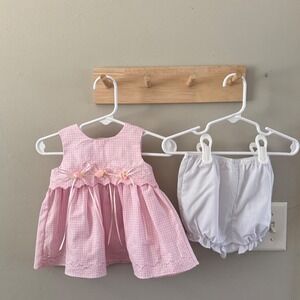 NWT. 3/6m Sophie Rose 2pc set.
